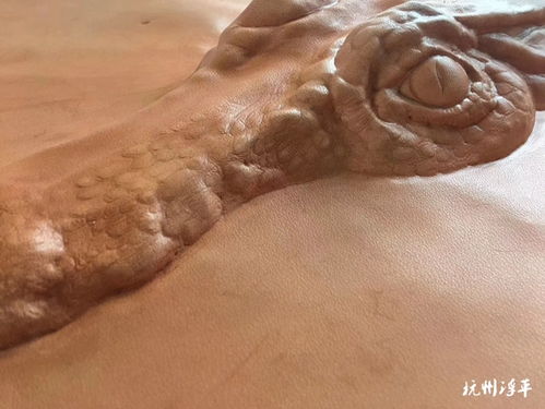 匠心鳞影 嘉庆老师皮塑新作中的鳄鱼美学